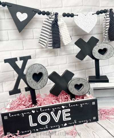 XOXOXO On Stands